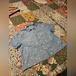 Denim Star short sleeve button up shirt. Size XL